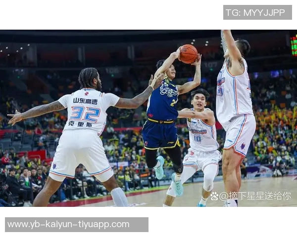 广东全运男篮热身赛胜美国肯尼哈奇队徐杰与焦泊乔表现出色助力球队取胜 广东全运男篮热身赛胜美国肯尼哈奇队徐杰与焦泊乔表现出色助力球队取胜