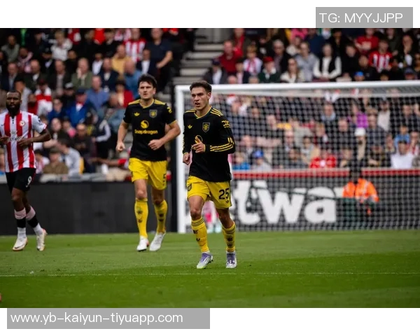 阿森纳球迷与桑德兰球迷发生冲突安保人员介入制止事态升级